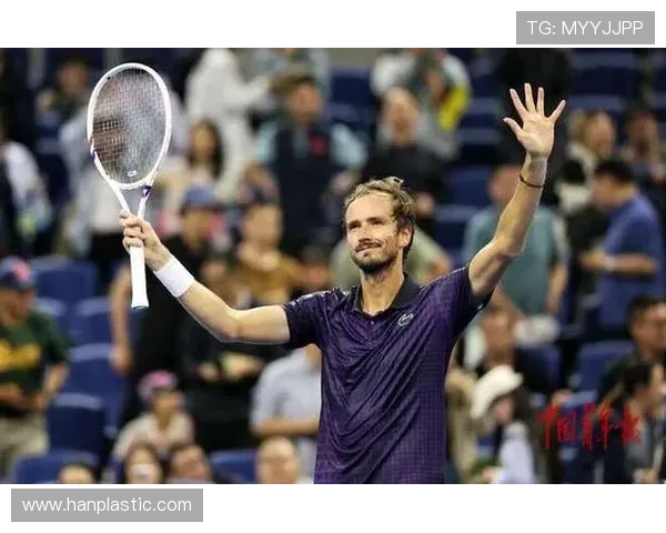 中网男单半决赛焦点战勒纳钱强势挑战梅德韦杰夫冲击决赛席位