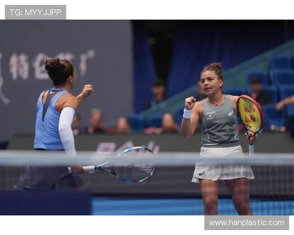 保利尼成功晋级中网女单八强 赛季表现持续突破 保利尼成功晋级中网女单八强 赛季表现持续突破