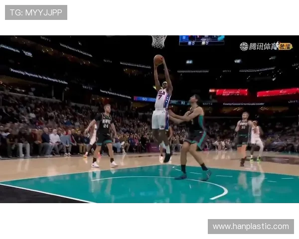 年轻无畏VJ埃奇库姆氮气加速满弓滑翔炸扣震撼全场